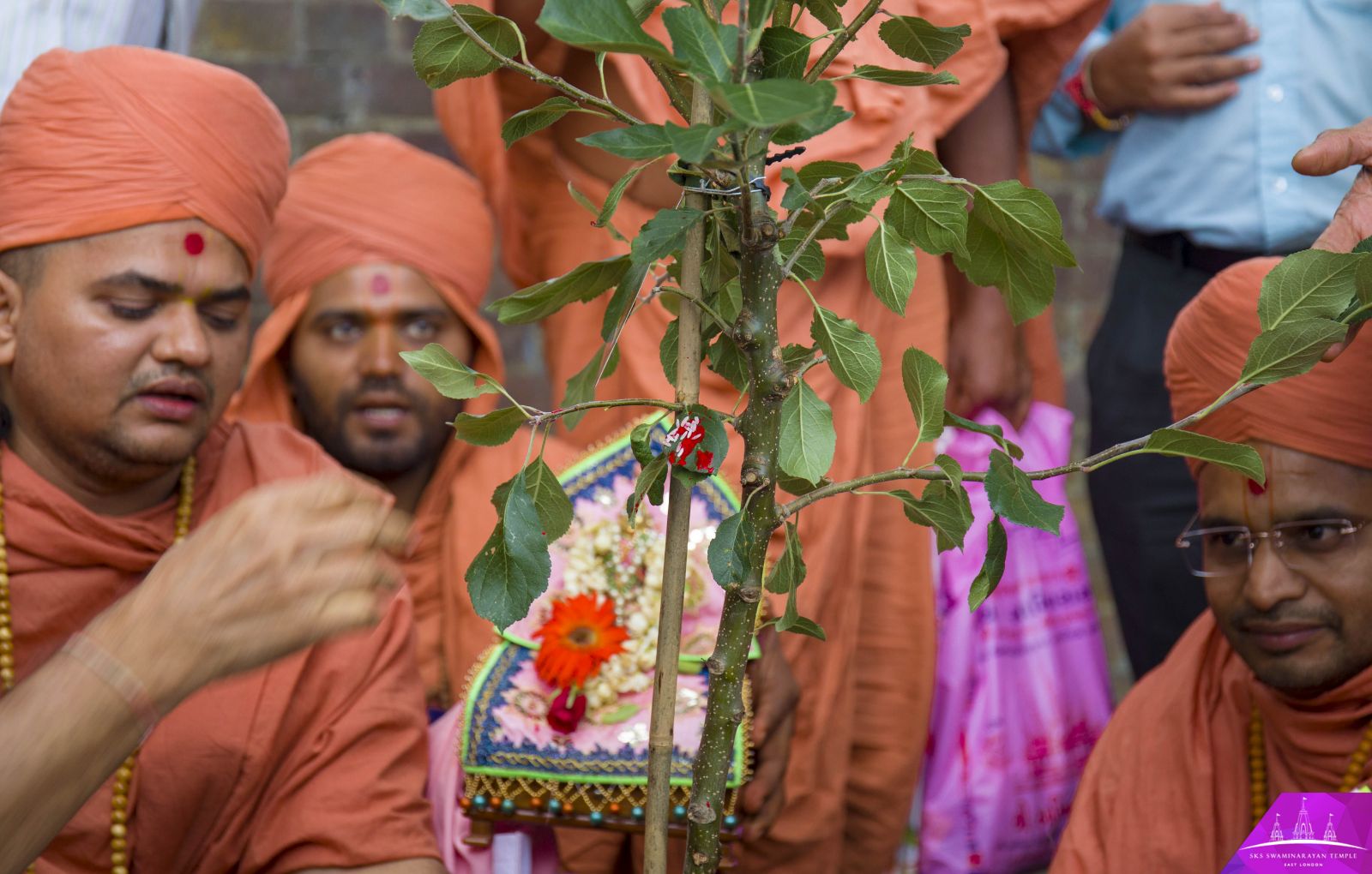 7D2A6944 copy - ©1987-2017 SKS Swaminarayan Temple East London